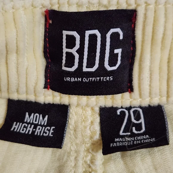 BDG Mom Straight Leg Highrise Yellow Corduroy Size 29 - Picture 2 of 12